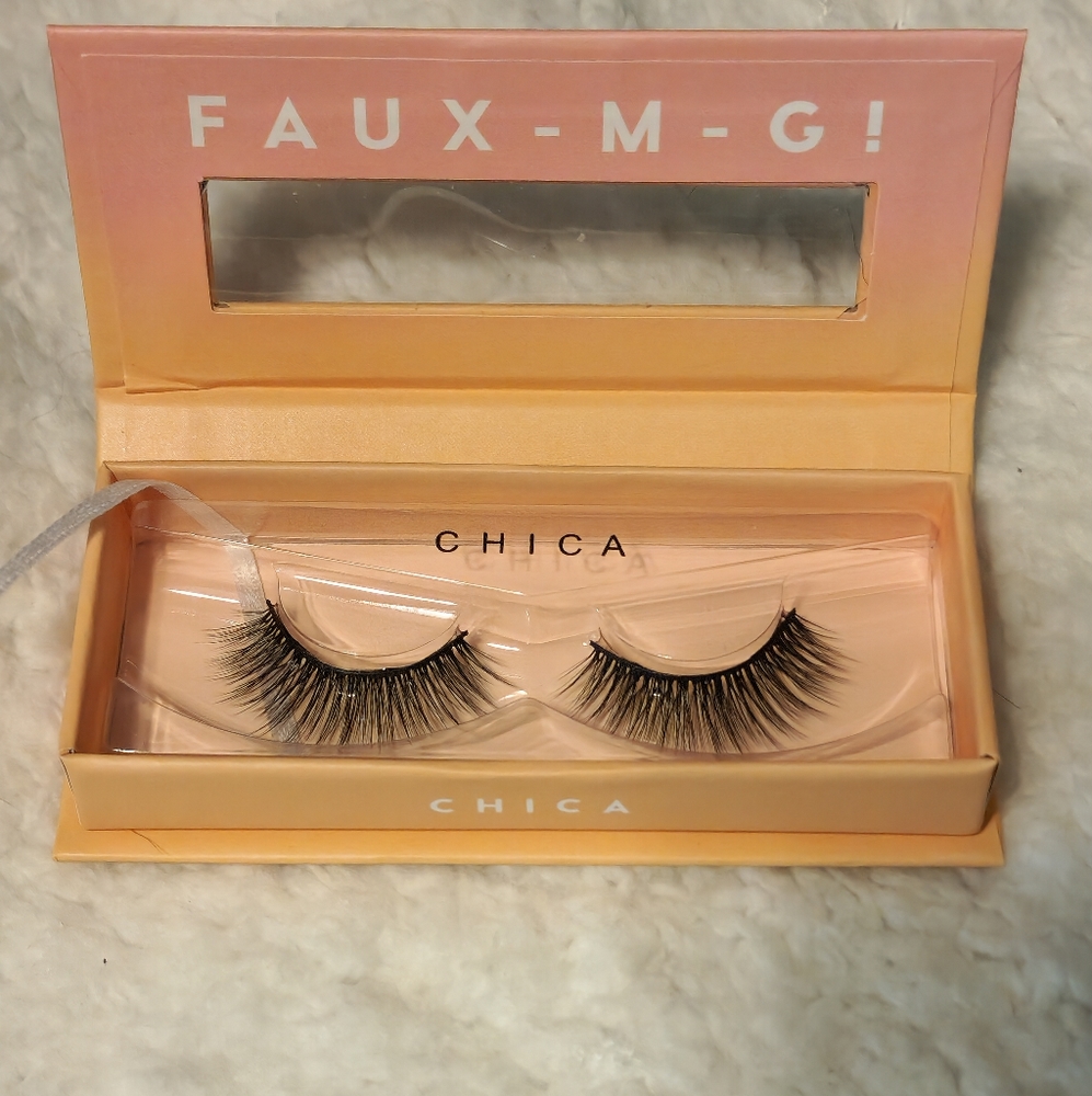 ***READ*** Colourpop Faux Lashes (1 pair)